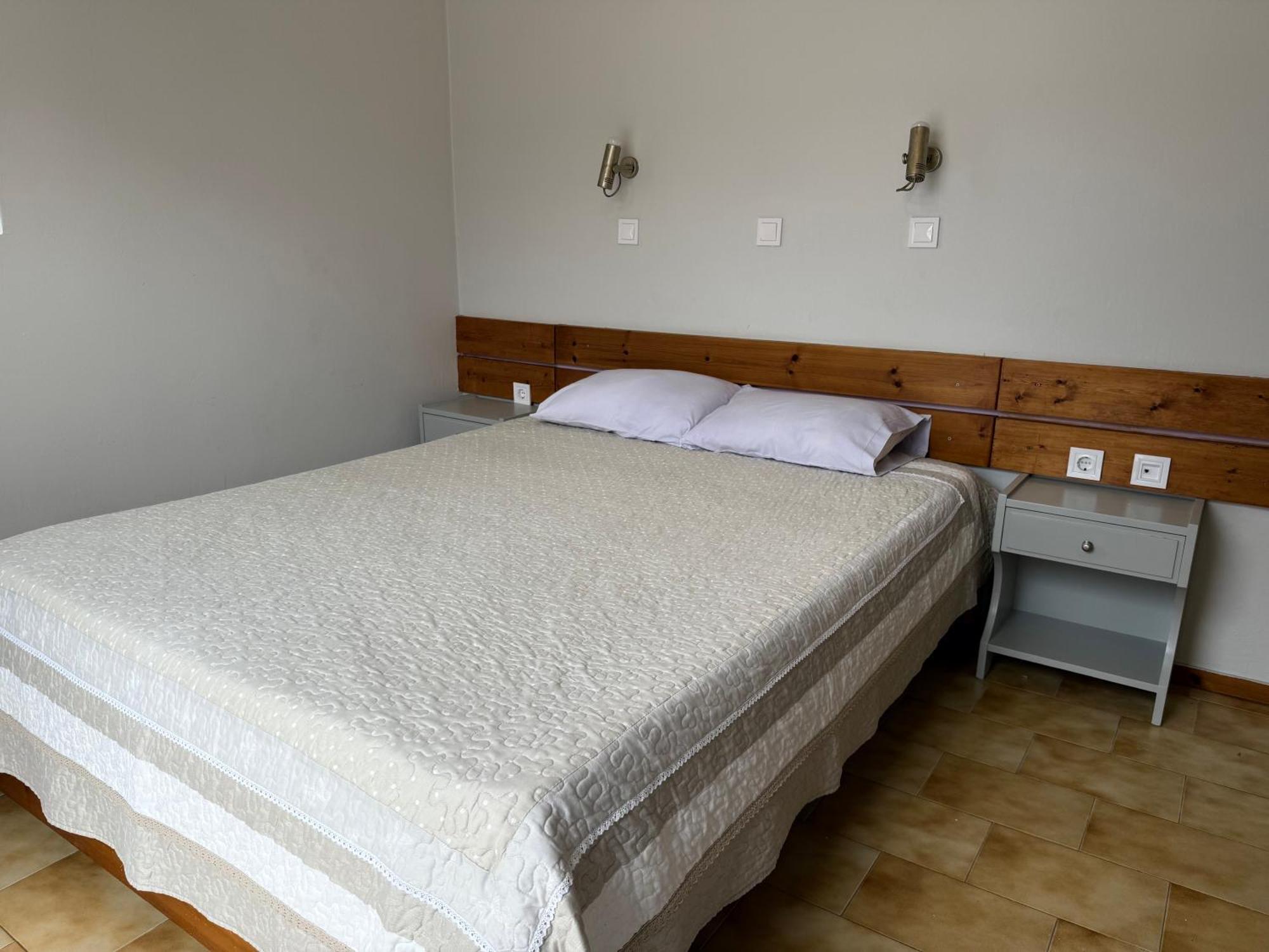 Konstantinos Apartments تولو المظهر الخارجي الصورة